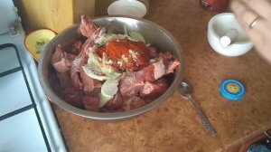 Как приготовить ШАШЛЫК из свинины в духовке? Обалденный маринад!