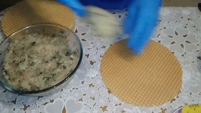 Вафельные чебуреки - 150 рублей за 20 минут.