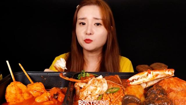 요리먹방 :) 매콤한 버섯과 어묵꼬치 ~ 살 꽉찬 가을 꽃게 한 마리 아그작 아그작 씹어 먹기 ~ 먹방 | MUKBANG смотреть онлайн