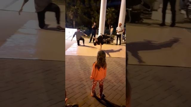 Танцоры в Геленджике. 02.08. 2019. Гирт талант. смотреть онлайн