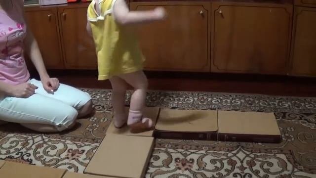 5 способов занять ребенка без игрушек ♥ Игры с ребенком 1   2 года ♥ Ребенок год 4 месяца