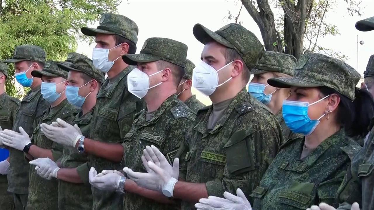 Работа военным врачом. Российские военные медики. Кыргызстан военный медик. Российские военные врачи.