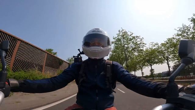 Nouvelle SUZUKI V-Strom 800DE - On peut tout faire avec ? смотреть онлайн