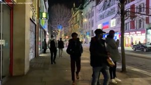 Прогулка по Лондону вокруг Сохо в полночь, пешеходная экскурсия по ночной жизни Лондона