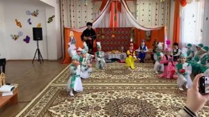 Танец с пиалами