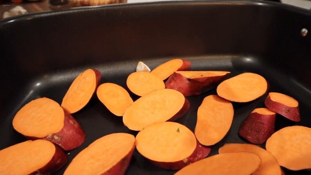 Запекаю Индейку - Что Готовлю на День Благодарения - Рецепт от Эгине - Heghineh Cooking Show in Rus смотреть онлайн