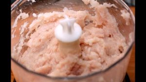 для малыша котлетки из индейки