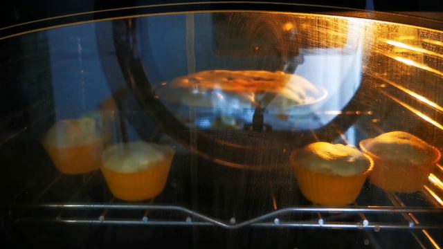 75 Переезд с севера на юг из города в деревню / 8 марта сюрпризы и подарки / Идем в гости / Шарлотк смотреть онлайн