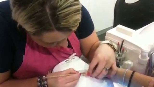 Nails Inc. смотреть онлайн