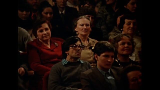 Весеннее солнце. Танец фильм карнавал муравьева. Романс ноты. Пусть не меркнут огни ваших радостных. Пусть не меркнут огни карнавал.