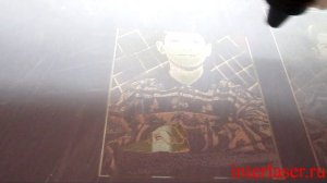 Гравировка зеркала (амальгамы) на лазерном станке rabbit (interlaser.ru)