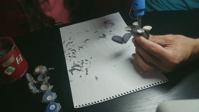 Как сделать поделку своими руками из ракушек. Катя и папа делают мышку из ракушек. смотреть онлайн