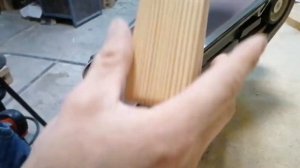 Как сделать Орехокол своими руками