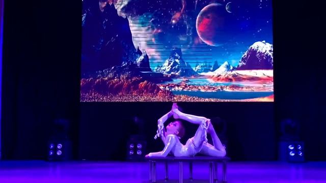 “Гостья из будущего» Ксения Горячева «Грация» смотреть онлайн