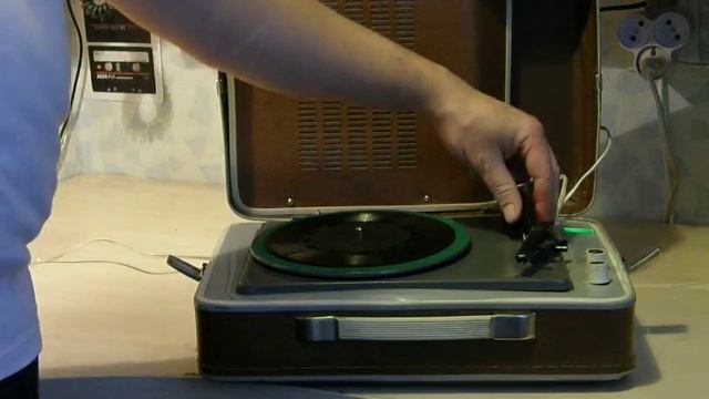 Юность-301 проигрыватель виниловых пластинок Turntable Unost-301
