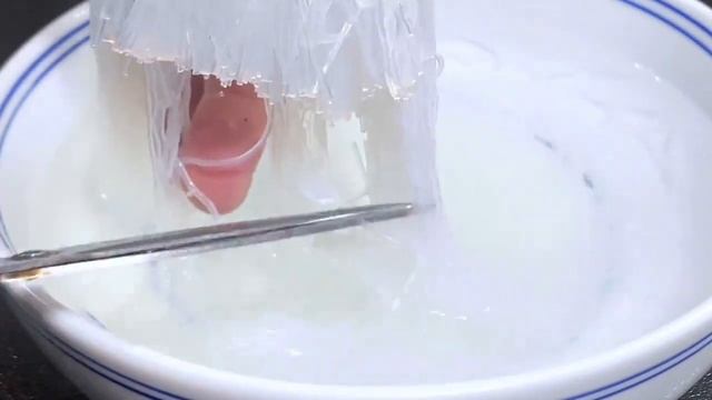 包菜炒粉絲怎樣才不粘鍋，阿光教你方法，鮮香美味又下飯，解饞【阿光廚房】#包菜炒粉絲 #包菜炒粉絲料理 #包菜炒粉絲食譜 #包菜炒粉絲的做法 #包菜炒粉絲煮法
