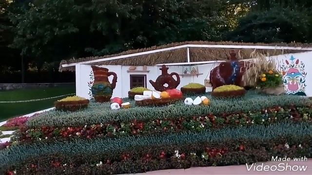 Киевский парк Певчее Поле. смотреть онлайн