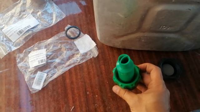 Крышка алюминиевой канистры - решение проблемы с течью бензина и новый носик смотреть онлайн