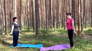 Растяжка для начинающих, растяжка после 40 лет, утренняя зарядка, тренировка с мамой