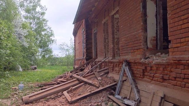 Восстанавливаем дом 1911 года в деревне. смотреть онлайн