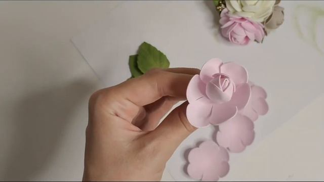 Розы из фоамирана на резинках. DIY/ roses from foamiran смотреть онлайн