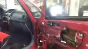 Устанавливаем тишину и хороший автозвук в Сузуки СХ4 - в этом нам поможет виброизоляция дверей