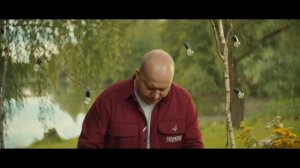 Витя, в исполнении Сергея Бурунова, делится фирменным рецептом шашлыка (18+)