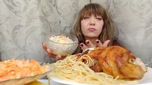 МУКБАНГ ?ГРАНД ПАСТА  КУРОЧКА СО СПЕЦИЯМИ САЛАТЫ?? ОТВЕТЫ?СЛАВА РОССИИ??♥️