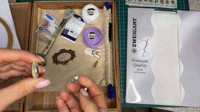 42. Подготовка к новогодним игрушкам Снежно-королевское, Just Nan мышка в процессе смотреть онлайн