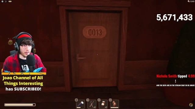 KreekCraft Getting Trolled in Roblox Doors with a TrollFace