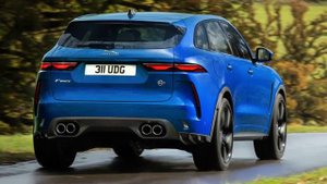 «Заряженный» кроссовер Jaguar F-Pace SVR 2021 после обновления
