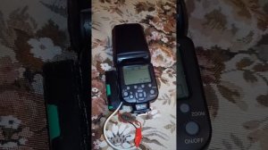 Аккумулятор 18650 в обычную вспышку