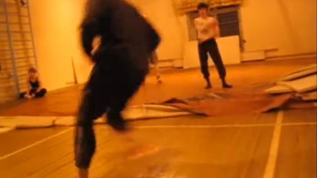 Первое видео "Face to Face" 2003 смотреть онлайн