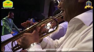 Usha Uthup Rocking Live I Bappi Lahiri Songs I With 40 Musicians I Anant Musical Dreams