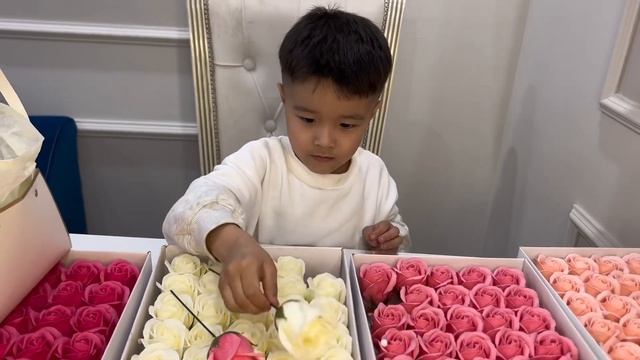 Мыльные розы мастер класс Подарок маме. смотреть онлайн