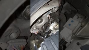 Как снять руль с Nissan LEAF