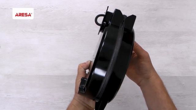 Распаковка вафельницs/Unpacking of waffle iron ARESA AR-2805.