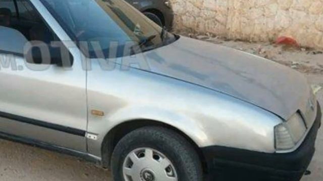 سيارة للبيع رقم { 44 } رونو✔ a vendre voiture Renault 19 سيارة مليحة متفلتش الهمزة? смотреть онлайн