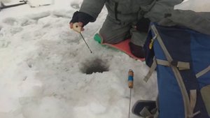 Ловля леща на течении. Постановка мормышки у дна.