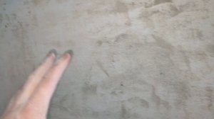 Чем очистить стены от извёстки?