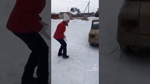 Позитивная жена, на день рождения муж подарил купешку.