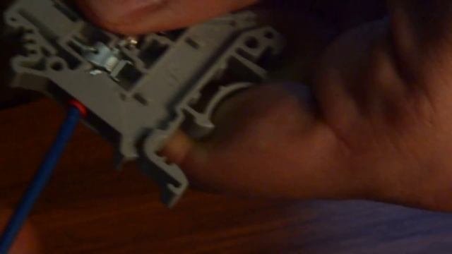 Клеммы винтовые MEYERTEC. Надежность винтов смотреть онлайн