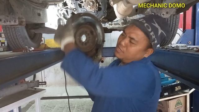 FALL DOWN AND INSTALL TRANSMISSION TOYOTA HILUX 2013 MODEL смотреть онлайн