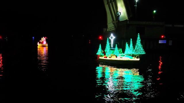New Bern's Christmas Flotilla 12 03 22 смотреть онлайн