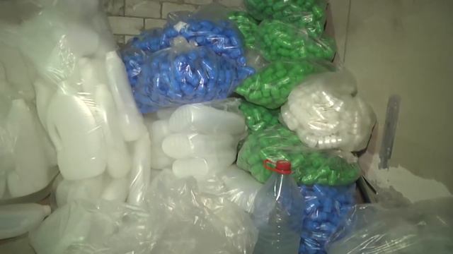 На Черкащині поліція викрила підпільний цех із виробництва та збуту фальсифікованої продукції смотреть онлайн