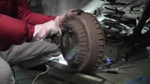 Подшипники задней полуоси - смазка вместо замены. Нищебродский способ