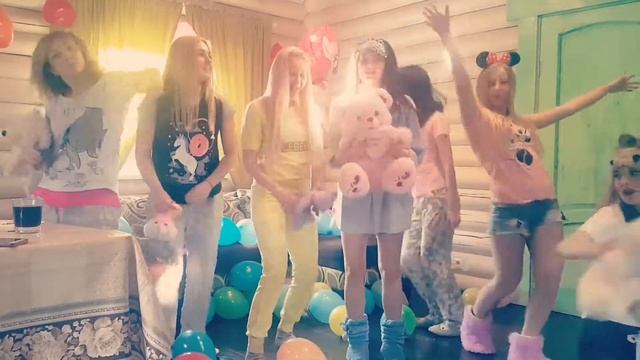 Грибы-Между нами тает лед (клип)