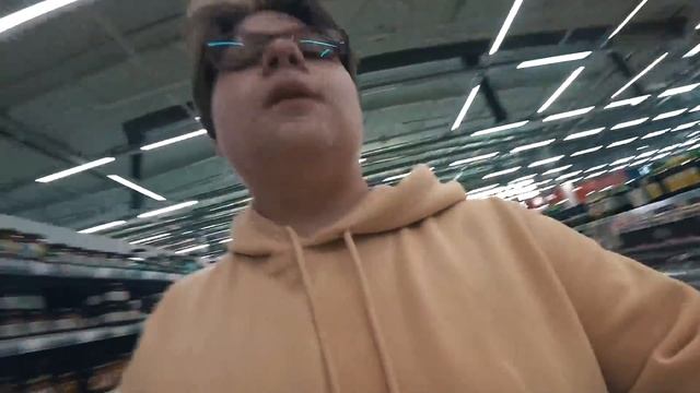 ПЕРВЫЙ ДЕНЬ НА КАРАНТИНЕ смотреть онлайн