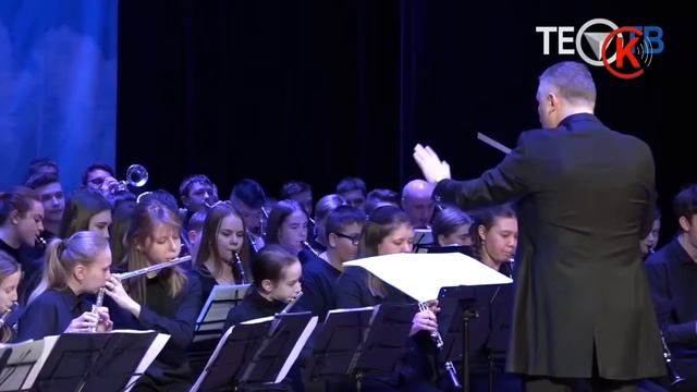 Образцовый духовой оркестр из Молодогвардейска выступил в Москве смотреть онлайн