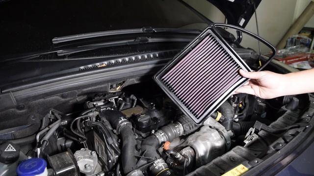 Peugeot 3008 Euro 5 1.6 HDI  replace Air Filter смотреть онлайн